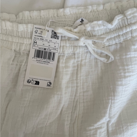 White Textured Shorts - Picture 3 of 4